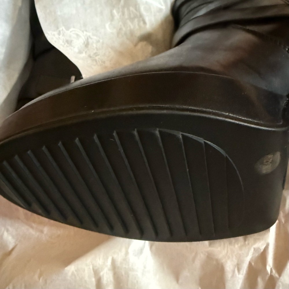 Vince Camuto Coliana Bootie - Picture 3 of 5
